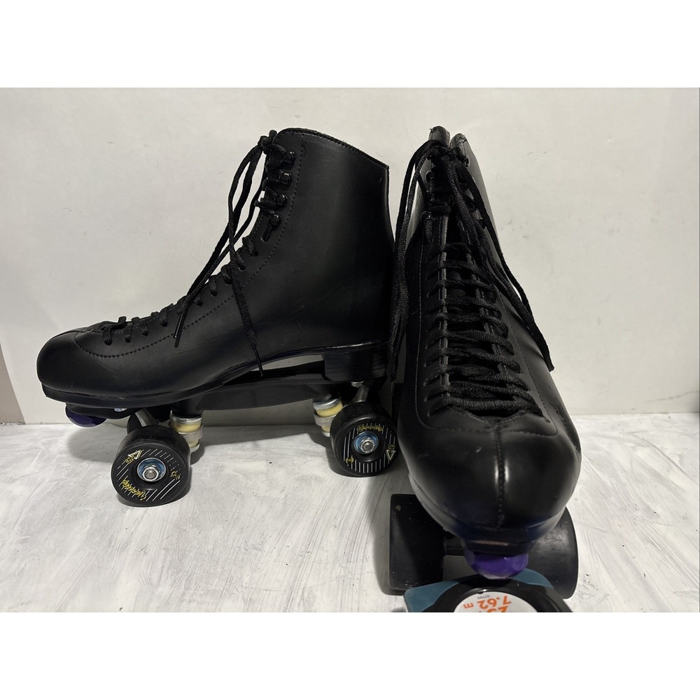 Riedell Roller Skates Womens 7 Black Purple  Indoor Quad Roller Skates Has Wear